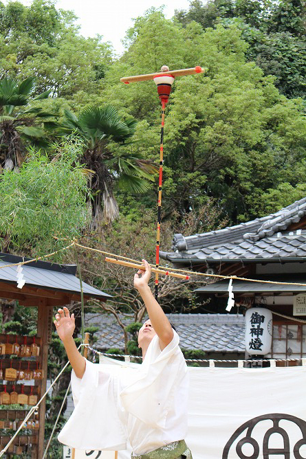 国指定重要無形民俗文化財に指定されている「伊勢神楽奉納」が住吉神社で行われました。