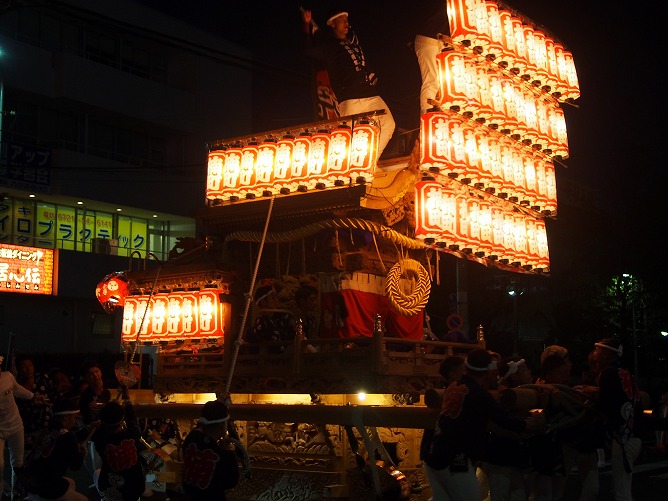 2018年10月6日河内長野だんじり祭り千代田駅前だんじりパレードです。