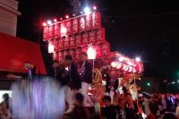 河内長野だんじり祭り「西代」のぶん回しの画像と動画です。
